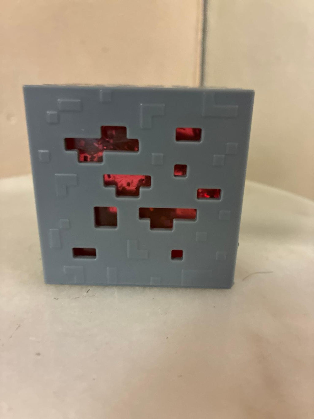 Minecraft Red Glitter Jelly Cube Fidget Toy