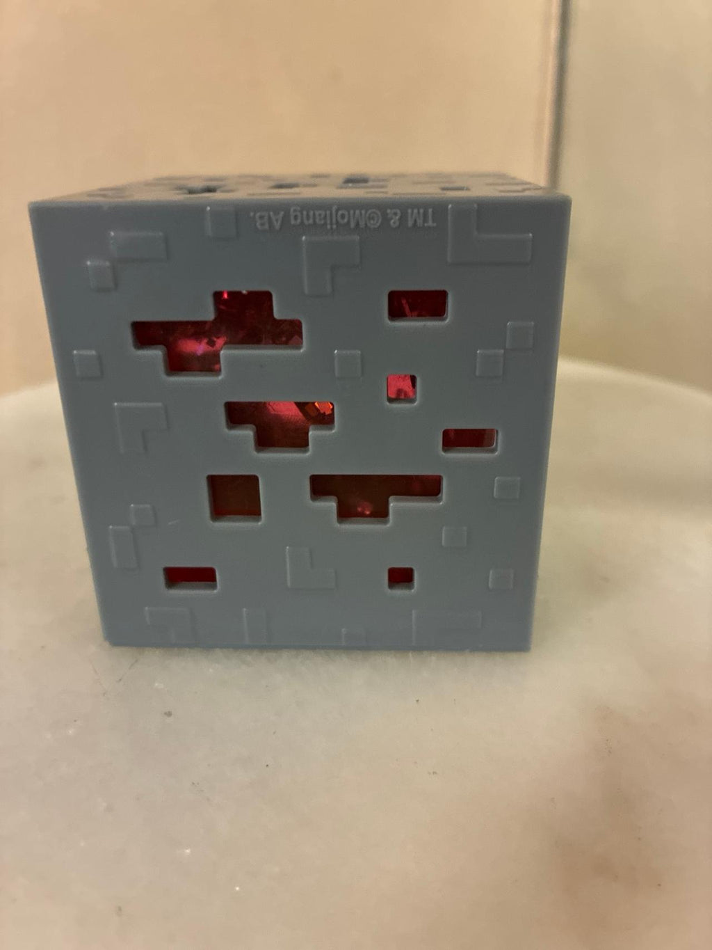 Minecraft Red Glitter Jelly Cube Fidget Toy
